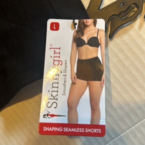NWT Skinnygirl black shaping shapeweat seamless shorts tames the tummy size LG - Picture 7 of 9